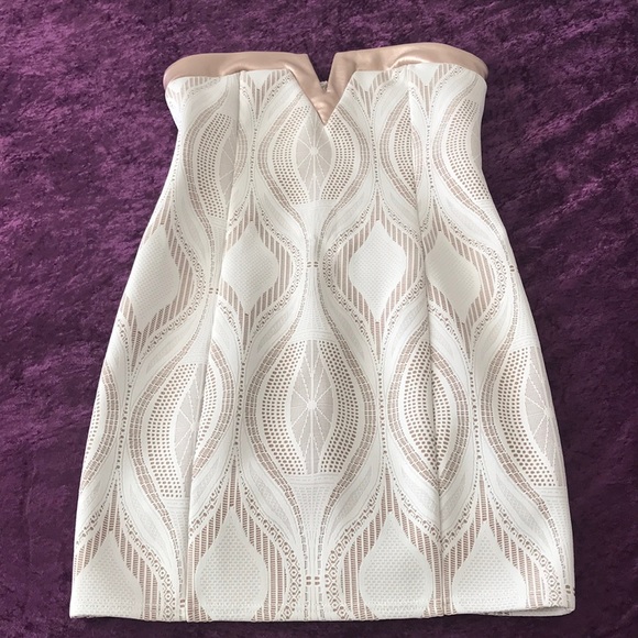 Guess dress nude rose gold strapless Size Med - Picture 3 of 7